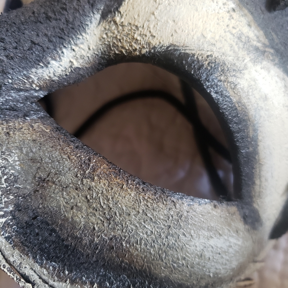 Mask - Picture 4 of 10